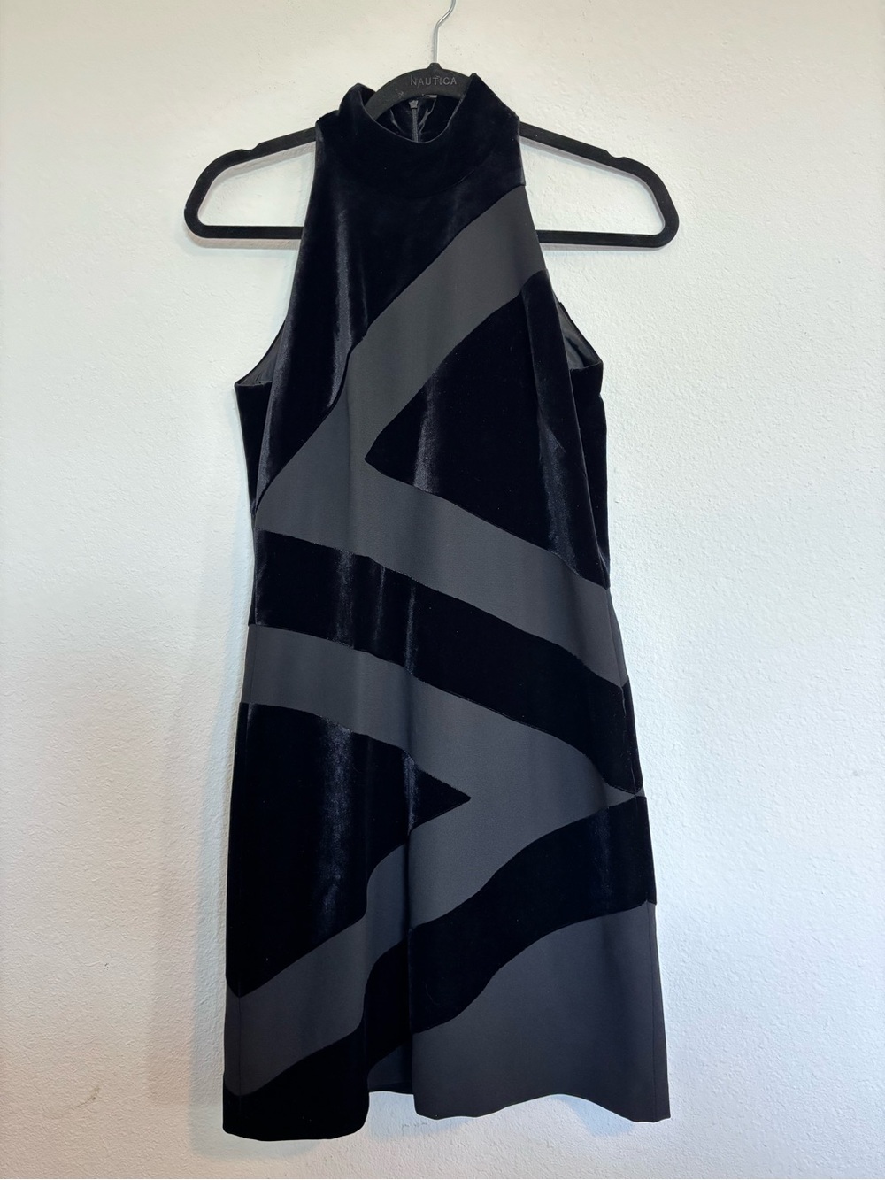 Vintage 90s Shelli Segal Black Velvet Geometric Halter Mini Dress Womens 4